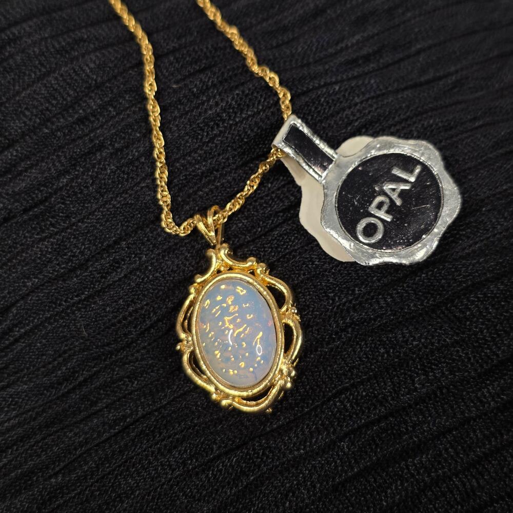 Vintage Faux Opal Pendant Necklace Gold Tone Ornate Filigree Art Glass Coquette